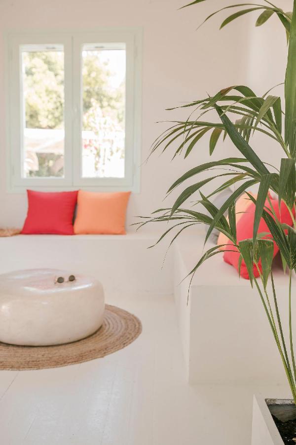 Bohemian Nest - Cheerful 2-Bedroom Villa With Pool Dhavgáta Buitenkant foto